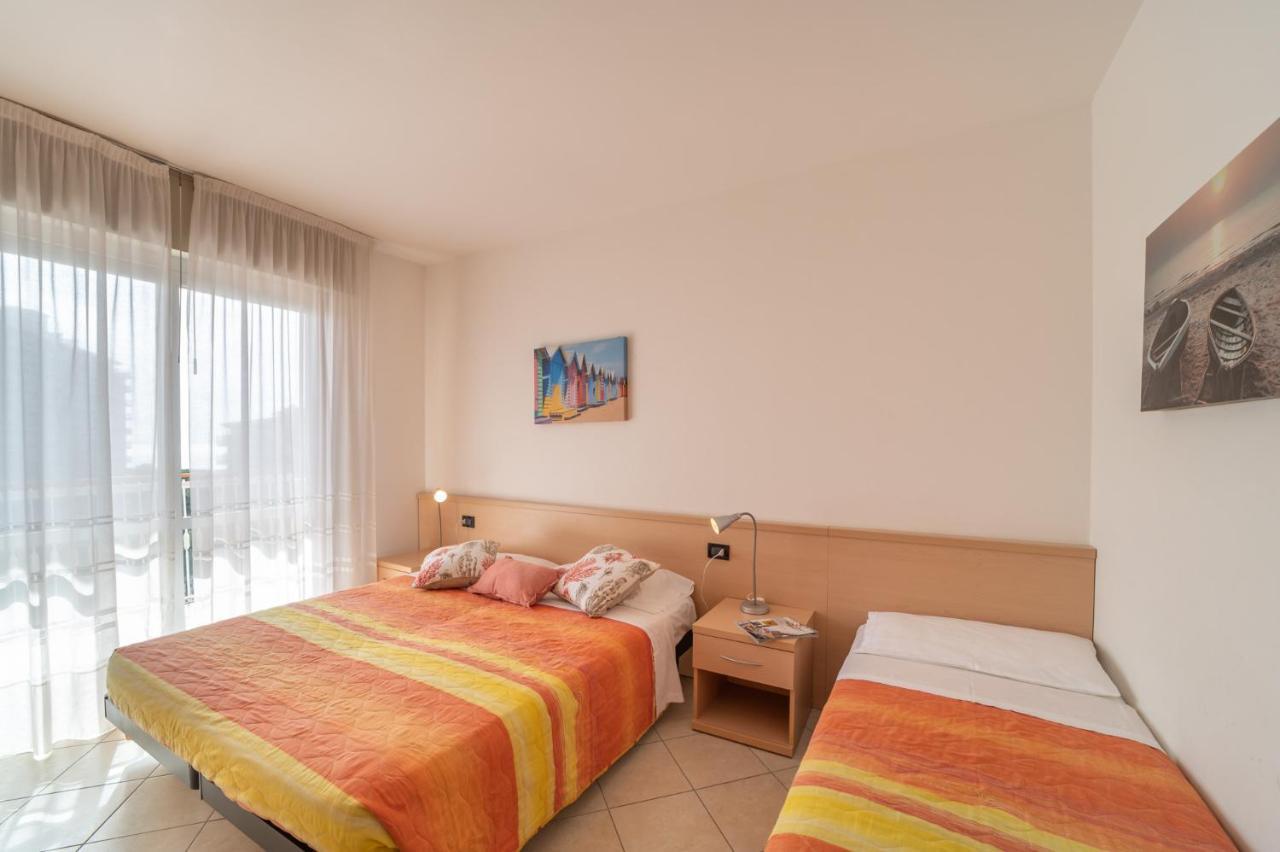 Residenza Puerto Do Sol Lejlighed Lignano Sabbiadoro Eksteriør billede